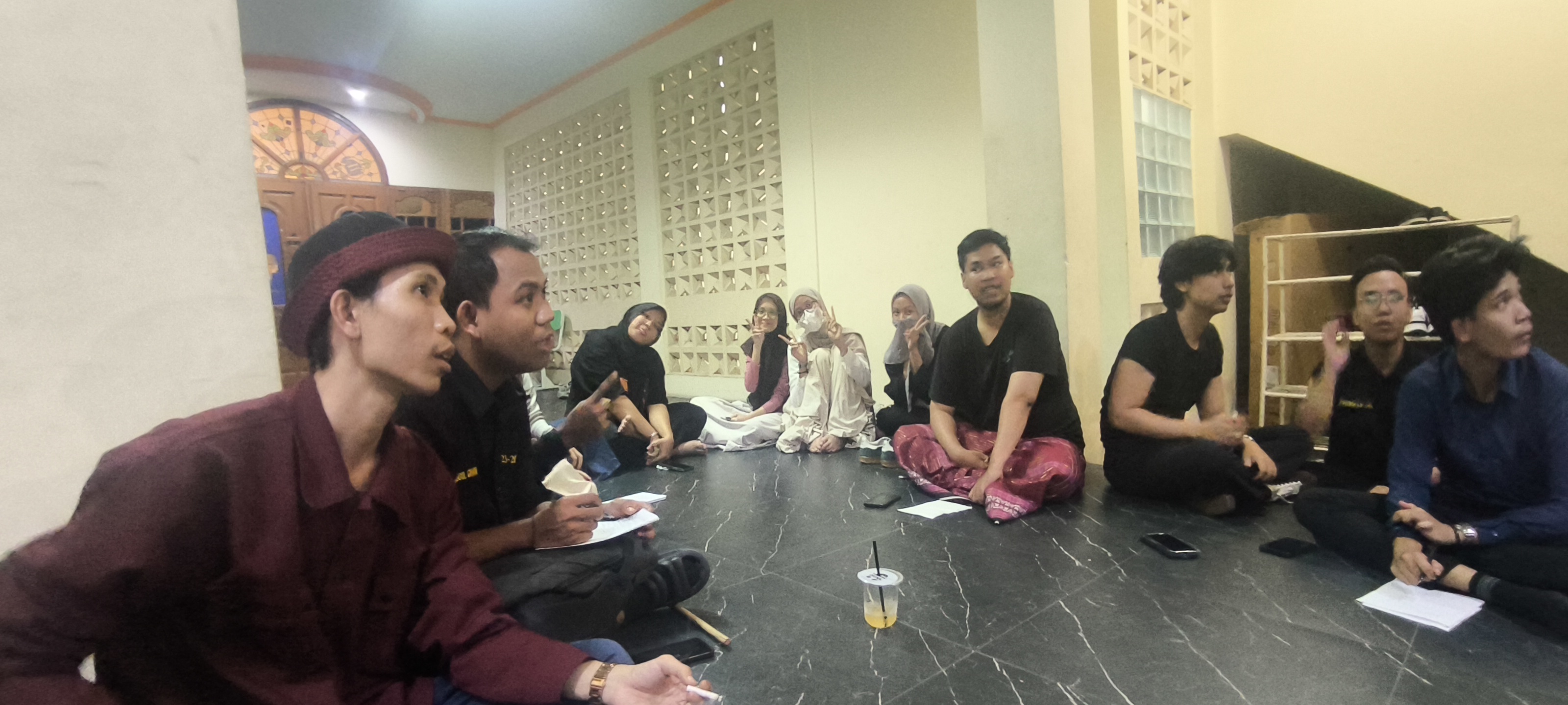 Demo Boleh Keras, Tapi Pas Diskusi Jangan Sampai Kosong: Refleksi Buat Kita Para Pelajar